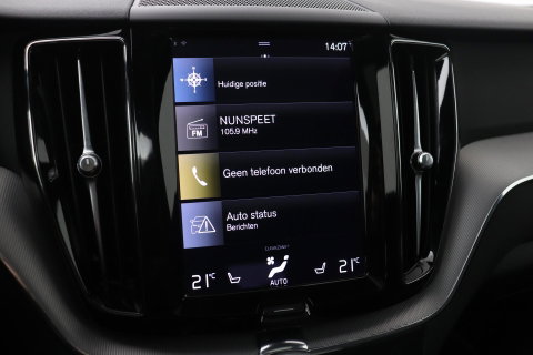 Volvo XC60 B5 R-Design | Panoramadak | ACC | 360° Camera | Head-Up | Harman/Kardon | 20 Inch