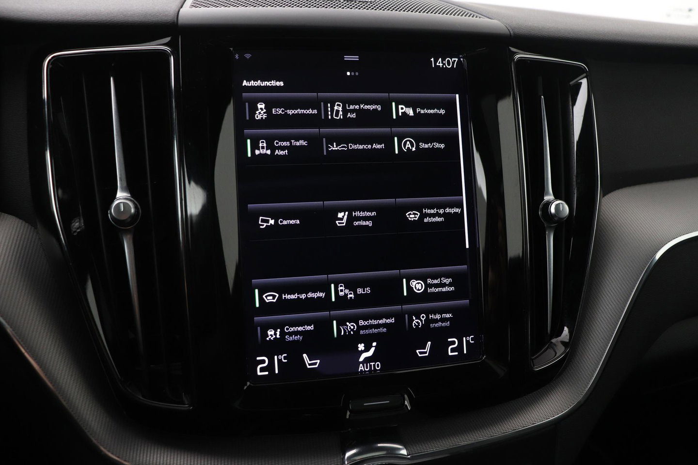Volvo XC60 B5 R-Design | Panoramadak | ACC | 360° Camera | Head-Up | Harman/Kardon | 20 Inch
