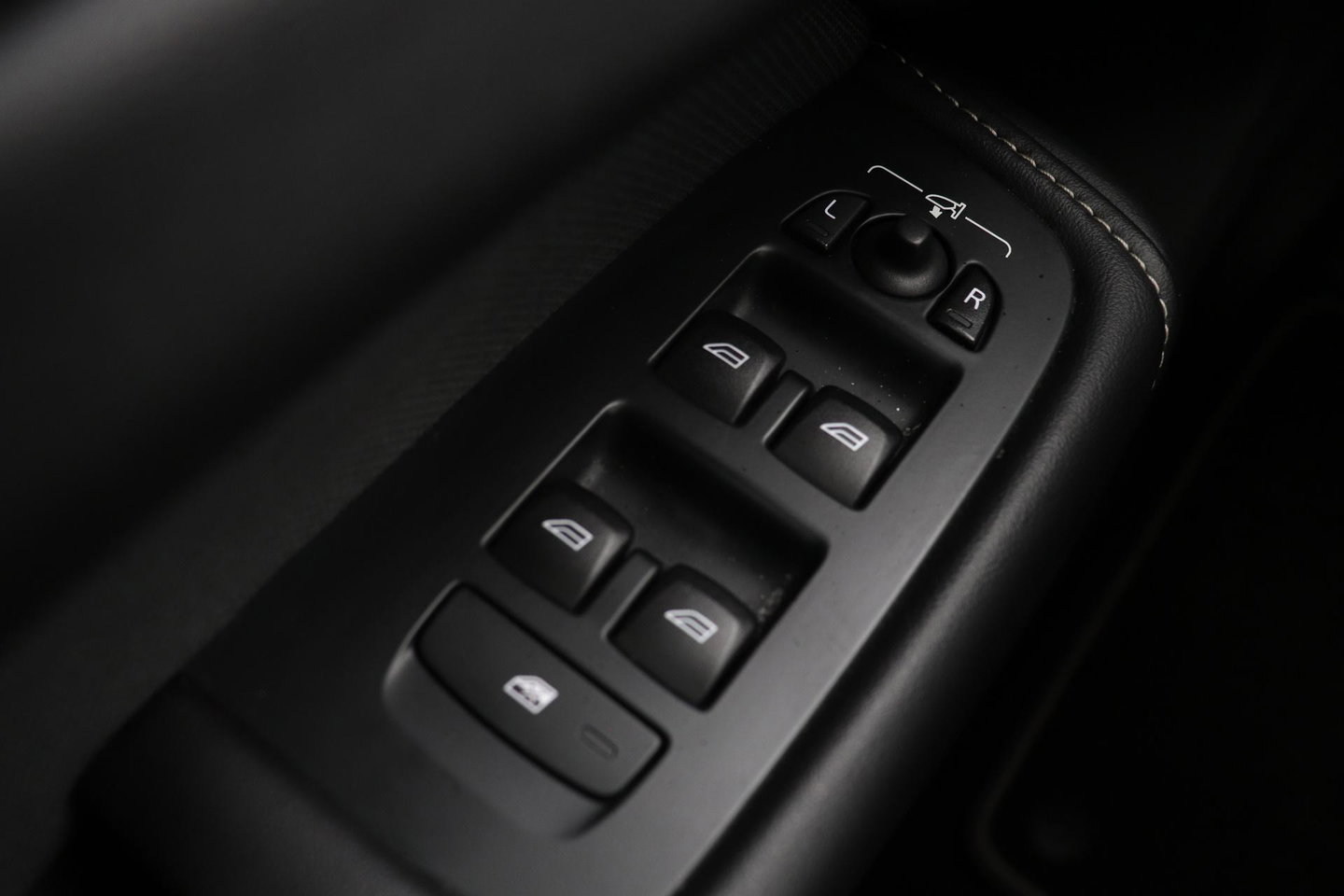Volvo XC60 B5 R-Design | Panoramadak | ACC | 360° Camera | Head-Up | Harman/Kardon | 20 Inch