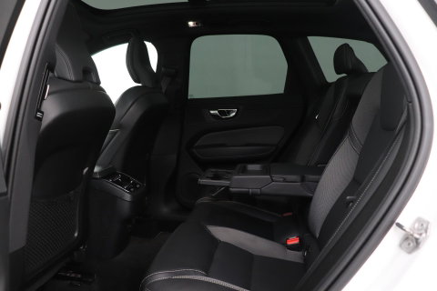 Volvo XC60 B5 R-Design | Panoramadak | ACC | 360° Camera | Head-Up | Harman/Kardon | 20 Inch