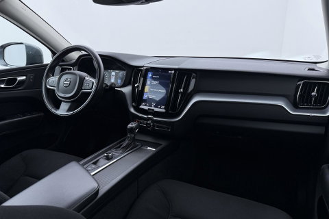 Volvo XC60 2.0 D4 Momentum | ACC | Trekhaak | Camera | Stoel+Stuurverwarming | Getint Glas | Apple Carplay