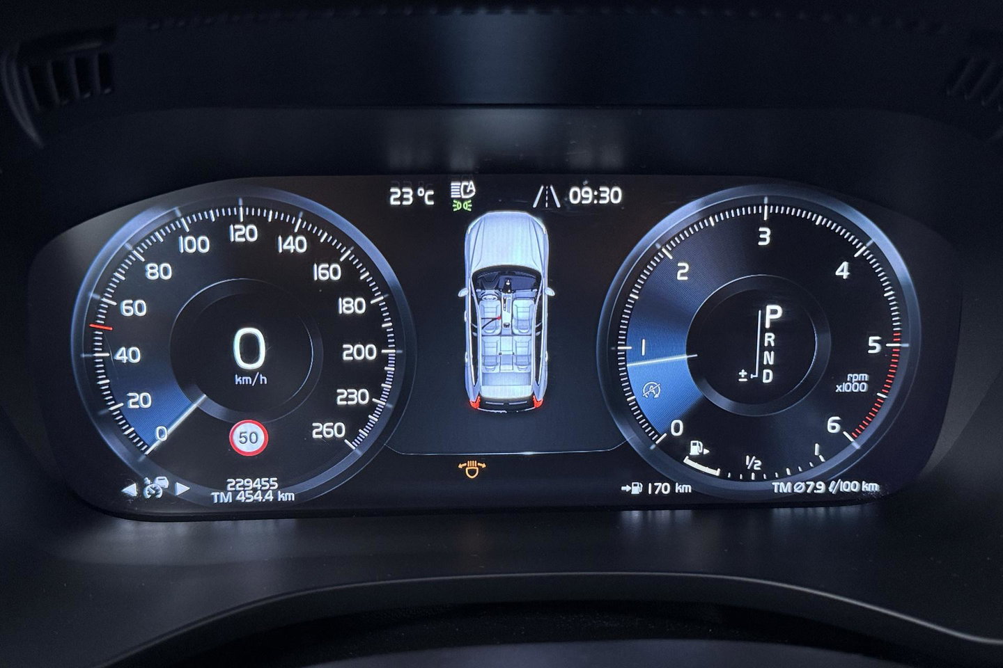 Volvo XC60 2.0 D4 Momentum | ACC | Trekhaak | Camera | Stoel+Stuurverwarming | Getint Glas | Apple Carplay