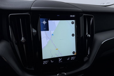 Volvo XC60 2.0 D4 Momentum | ACC | Trekhaak | Camera | Stoel+Stuurverwarming | Getint Glas | Apple Carplay