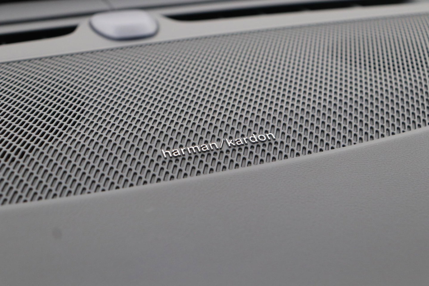 Volvo XC90 2.0 T8 Plug-in hybrid AWD Ultra Dark | FACELIFT | ACC | Stoelventilatie | Luchtvering | Trekhaak | 360° Camera