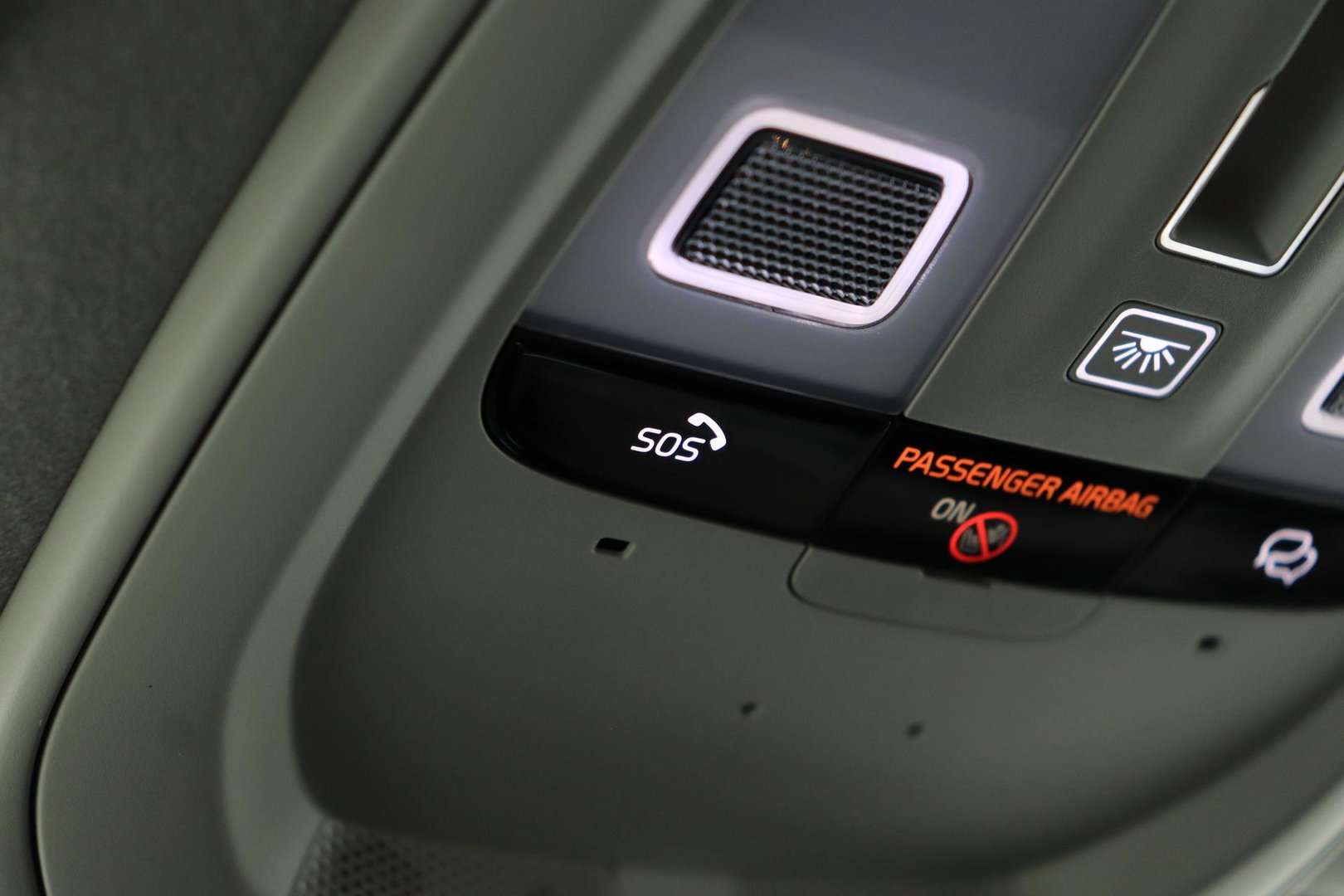 Volvo XC90 2.0 T8 Plug-in hybrid AWD Ultra Dark | FACELIFT | ACC | Stoelventilatie | Luchtvering | Trekhaak | 360° Camera