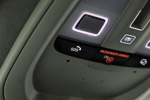 Volvo XC90 2.0 T8 Plug-in hybrid AWD Ultra Dark | FACELIFT | ACC | Stoelventilatie | Luchtvering | Trekhaak | 360° Camera