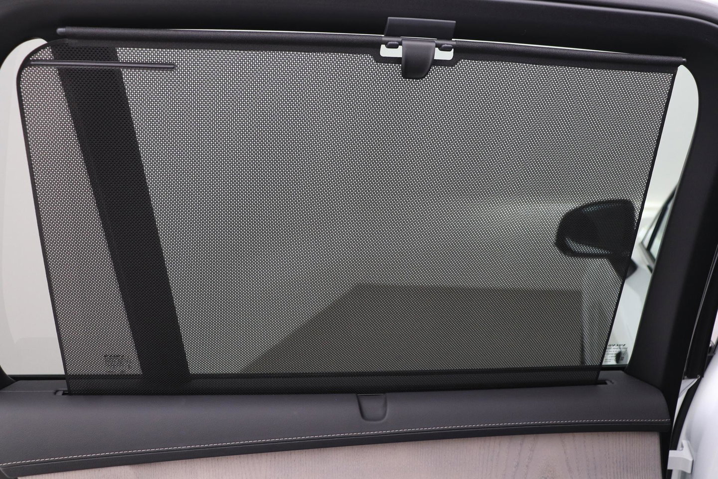 Volvo XC90 2.0 T8 Plug-in hybrid AWD Ultra Dark | FACELIFT | ACC | Stoelventilatie | Luchtvering | Trekhaak | 360° Camera