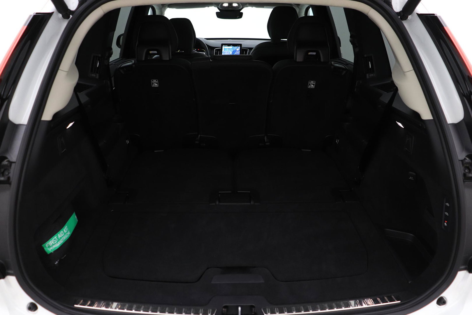 Volvo XC90 2.0 T8 Plug-in hybrid AWD Ultra Dark | FACELIFT | ACC | Stoelventilatie | Luchtvering | Trekhaak | 360° Camera