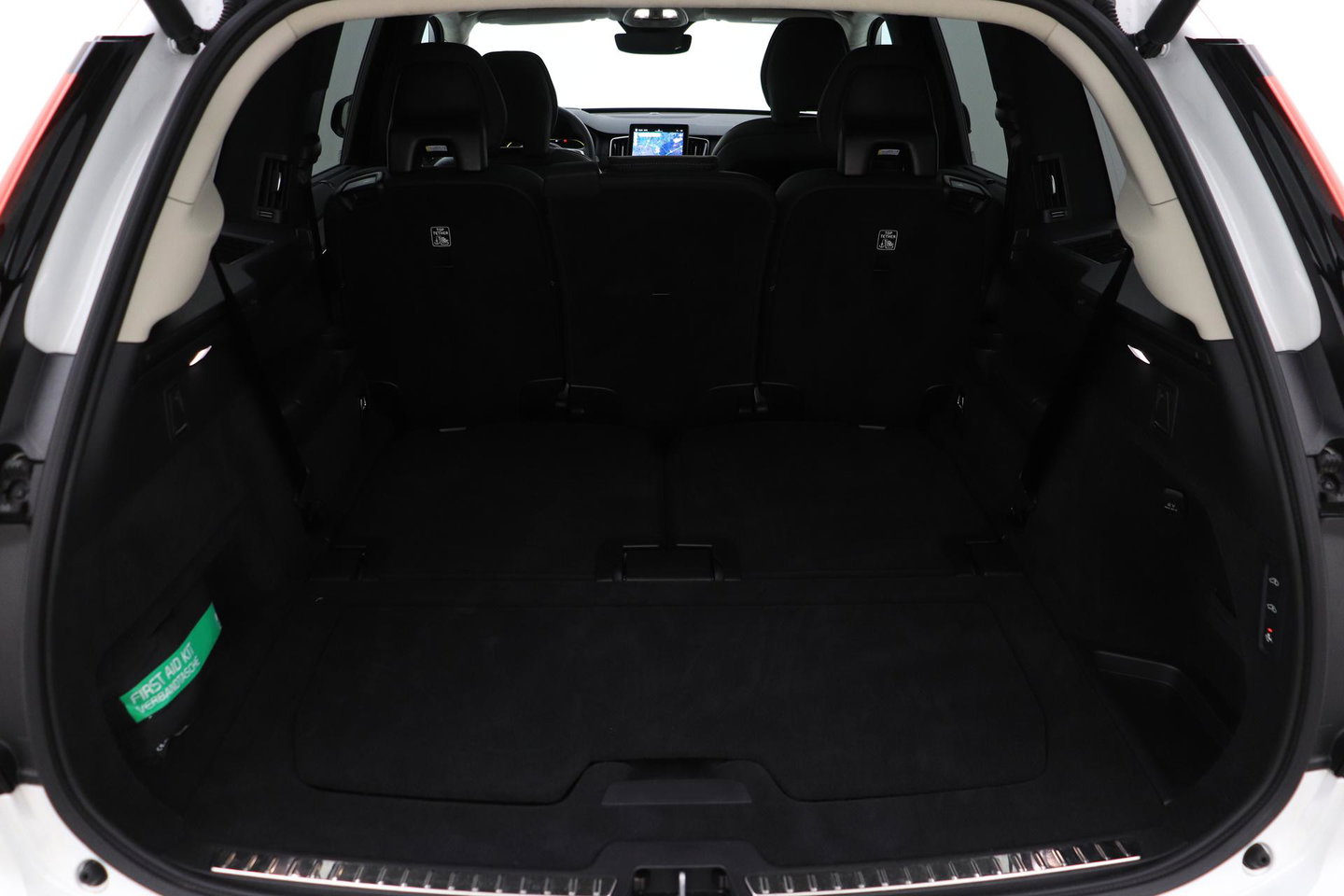 Volvo XC90 2.0 T8 Plug-in hybrid AWD Ultra Dark | FACELIFT | ACC | Stoelventilatie | Luchtvering | Trekhaak | 360° Camera