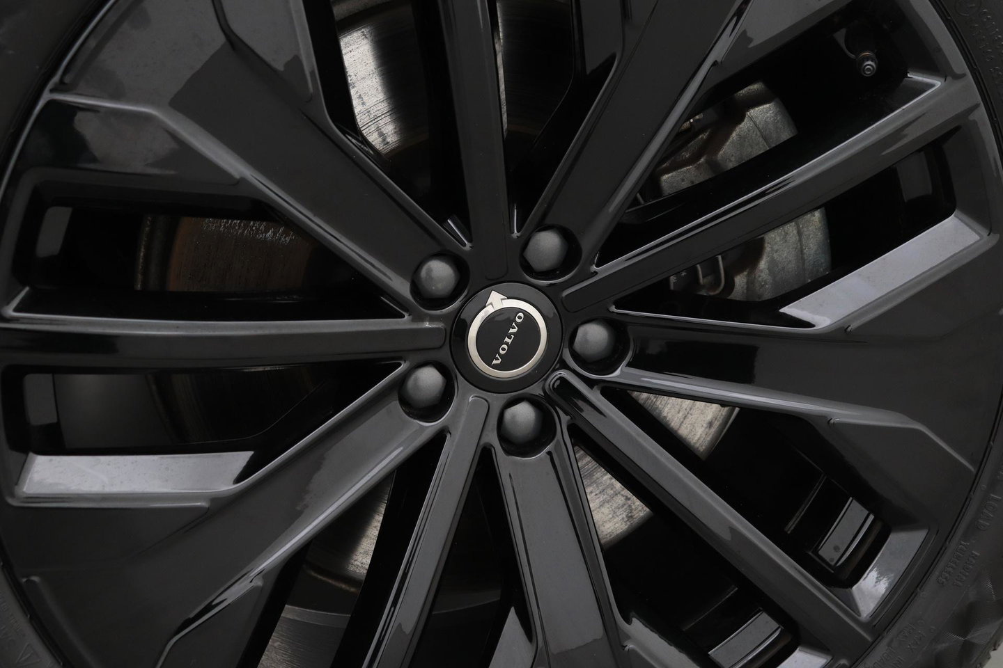 Volvo XC90 2.0 T8 Plug-in hybrid AWD Ultra Dark | FACELIFT | ACC | Stoelventilatie | Luchtvering | Trekhaak | 360° Camera