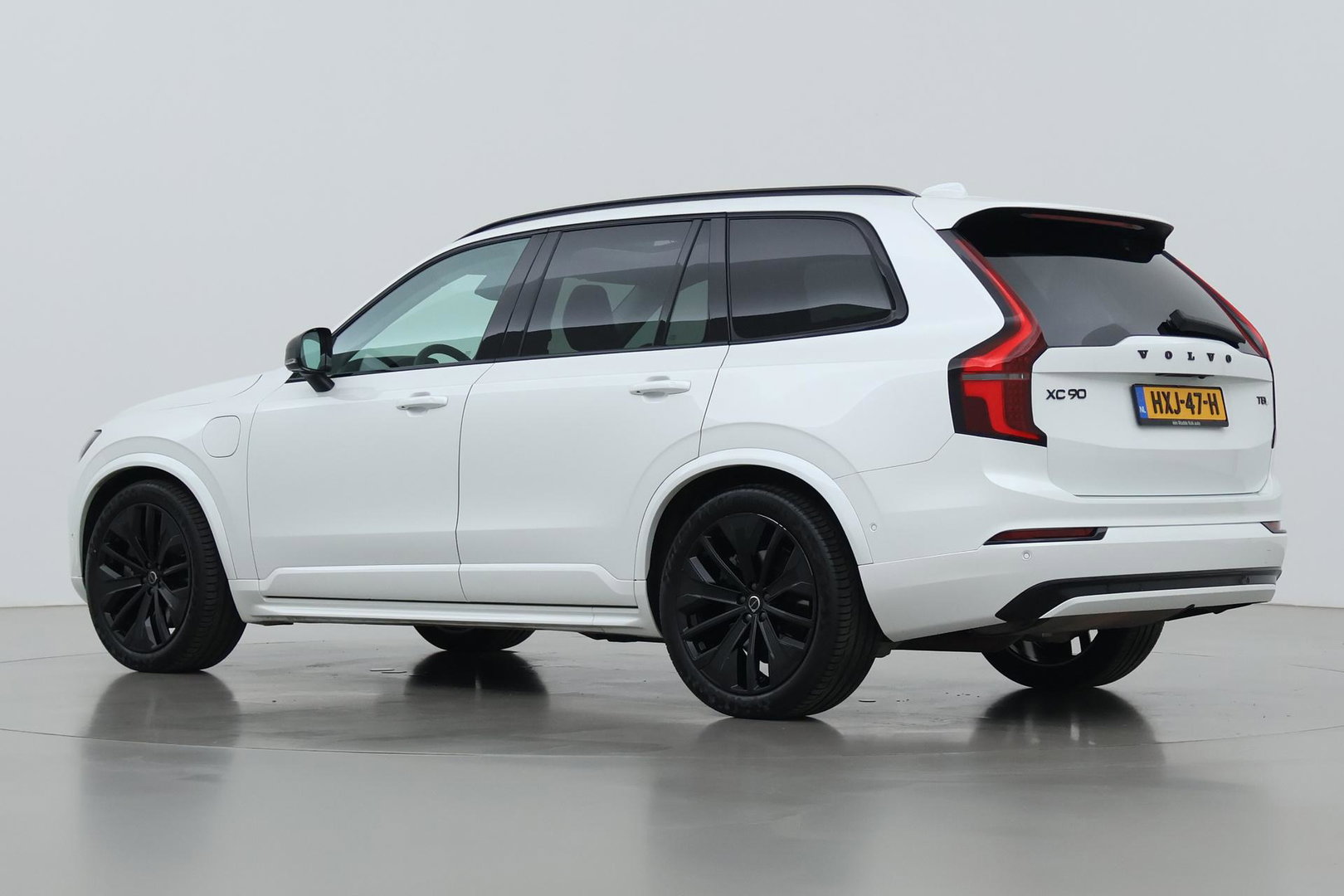Volvo XC90 2.0 T8 Plug-in hybrid AWD Ultra Dark | FACELIFT | ACC | Stoelventilatie | Luchtvering | Trekhaak | 360° Camera
