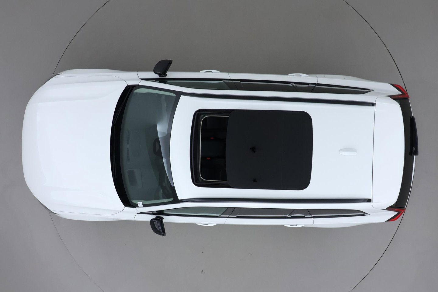 Volvo XC90 2.0 T8 Plug-in hybrid AWD Ultra Dark | FACELIFT | ACC | Stoelventilatie | Luchtvering | Trekhaak | 360° Camera