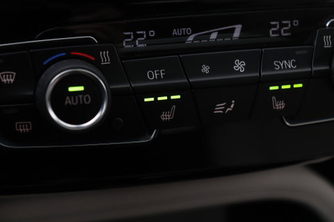 BMW X2 sDrive18i High Executive | Automaat | Panoramadak | Leder | harman/kardon | Stoelverwarming