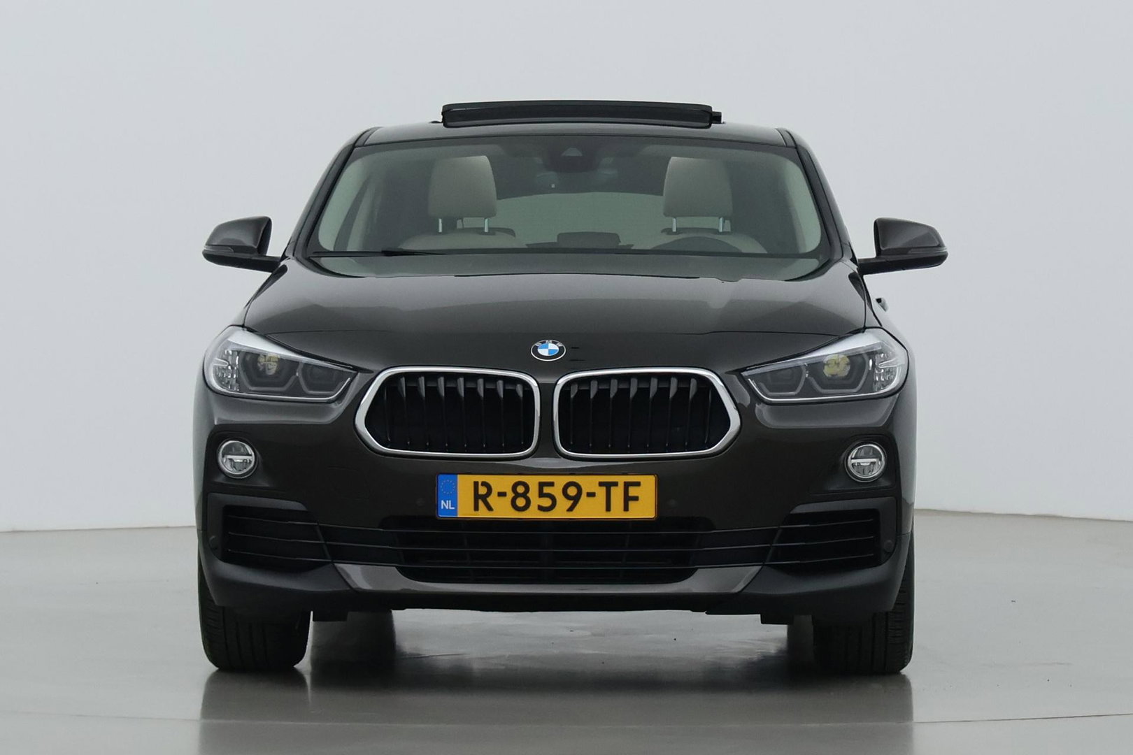 BMW X2 sDrive18i High Executive | Automaat | Panoramadak | Leder | harman/kardon | Stoelverwarming