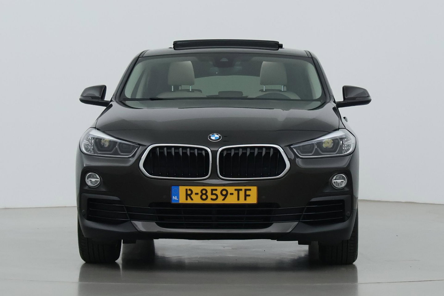 BMW X2 sDrive18i High Executive | Automaat | Panoramadak | Leder | harman/kardon | Stoelverwarming