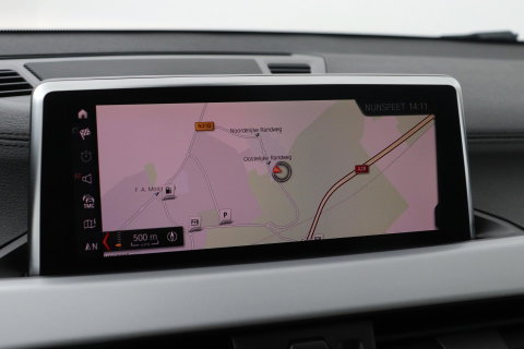 BMW X2 sDrive18i High Executive | Automaat | Panoramadak | Leder | harman/kardon | Stoelverwarming