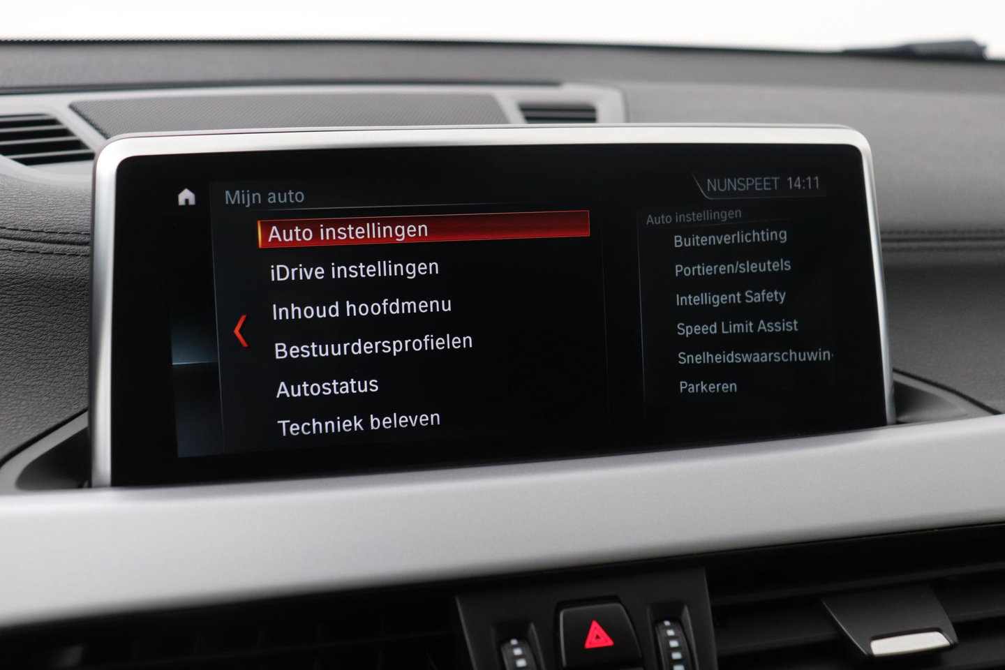 BMW X2 sDrive18i High Executive | Automaat | Panoramadak | Leder | harman/kardon | Stoelverwarming