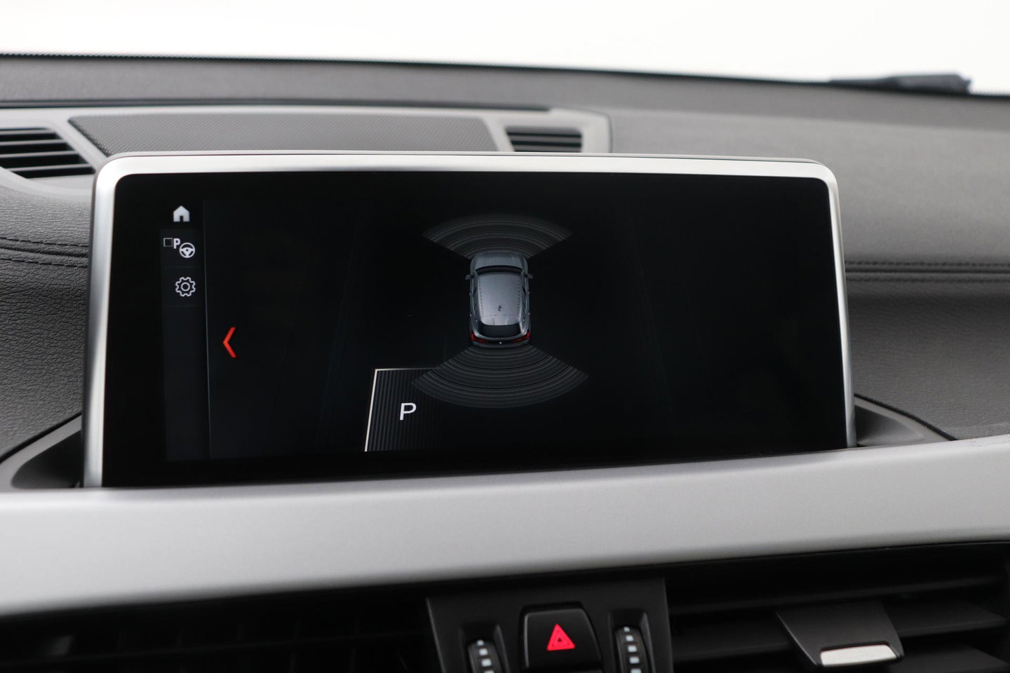 BMW X2 sDrive18i High Executive | Automaat | Panoramadak | Leder | harman/kardon | Stoelverwarming