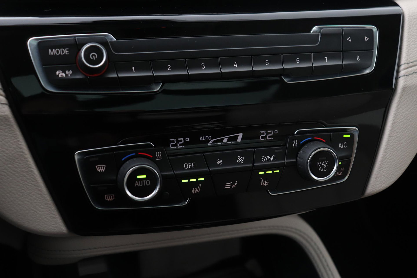 BMW X2 sDrive18i High Executive | Automaat | Panoramadak | Leder | harman/kardon | Stoelverwarming