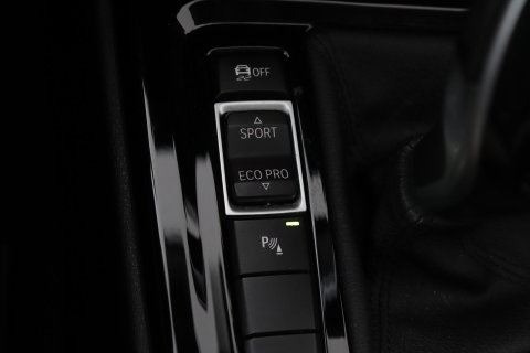 BMW X2 sDrive18i High Executive | Automaat | Panoramadak | Leder | harman/kardon | Stoelverwarming