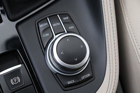 BMW X2 sDrive18i High Executive | Automaat | Panoramadak | Leder | harman/kardon | Stoelverwarming