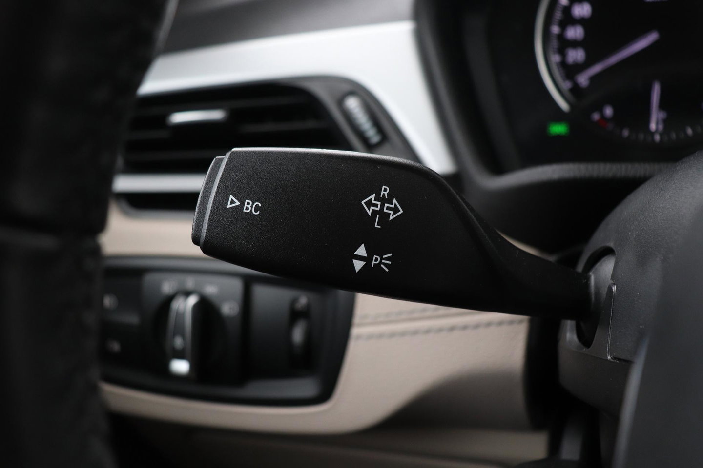 BMW X2 sDrive18i High Executive | Automaat | Panoramadak | Leder | harman/kardon | Stoelverwarming