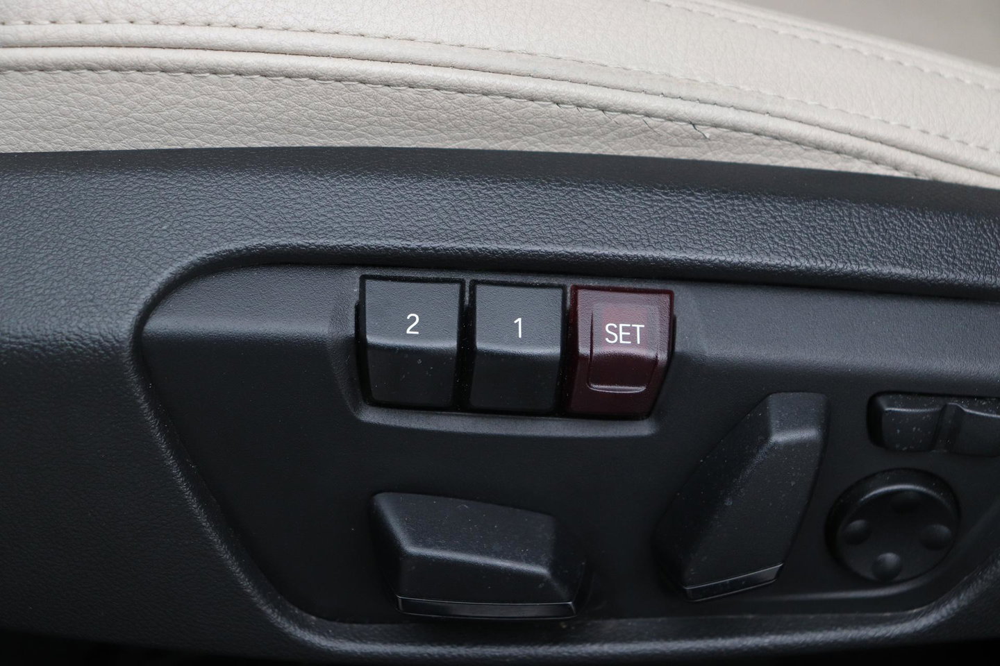 BMW X2 sDrive18i High Executive | Automaat | Panoramadak | Leder | harman/kardon | Stoelverwarming