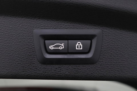 BMW X2 sDrive18i High Executive | Automaat | Panoramadak | Leder | harman/kardon | Stoelverwarming