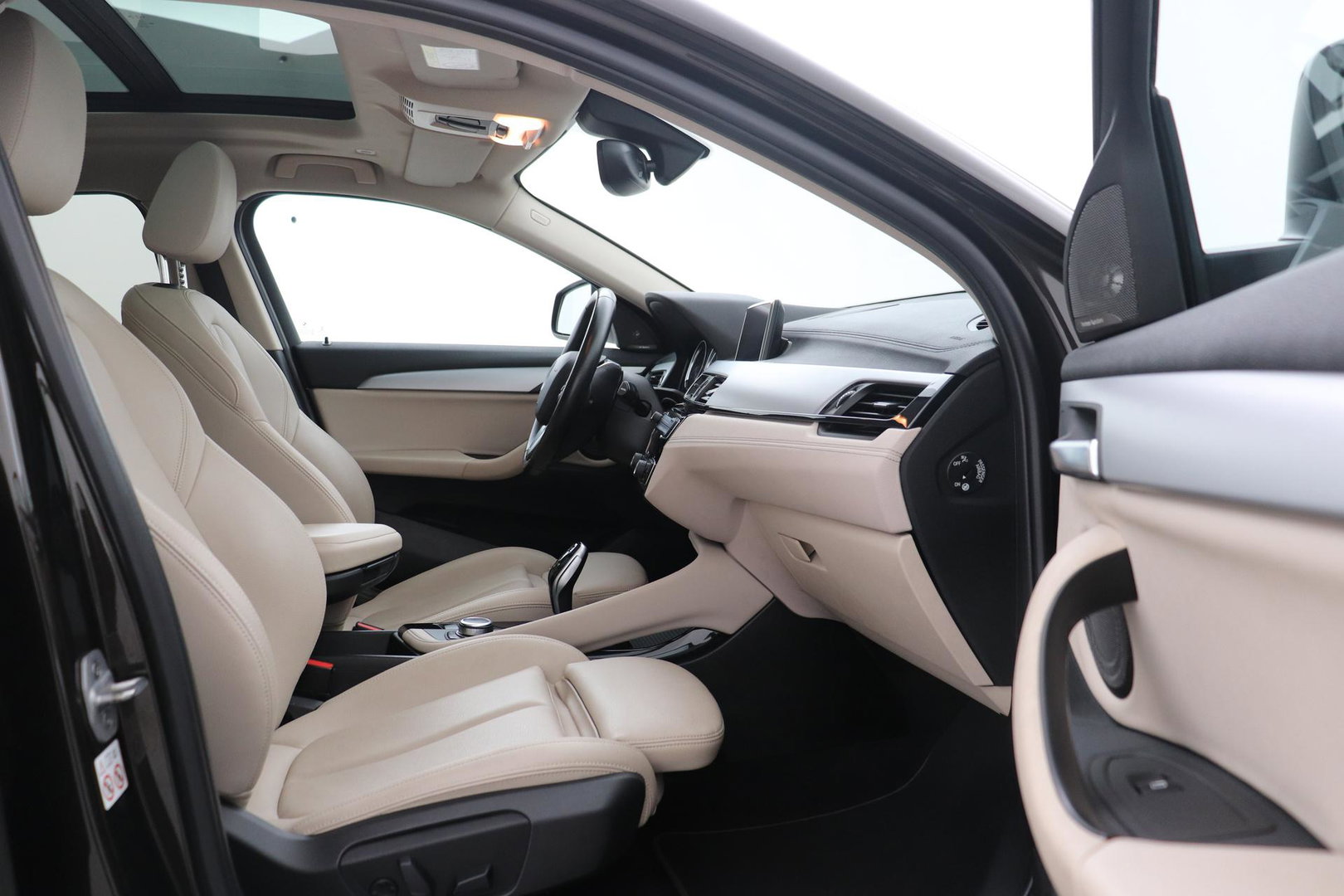 BMW X2 sDrive18i High Executive | Automaat | Panoramadak | Leder | harman/kardon | Stoelverwarming