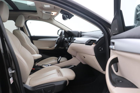 BMW X2 sDrive18i High Executive | Automaat | Panoramadak | Leder | harman/kardon | Stoelverwarming