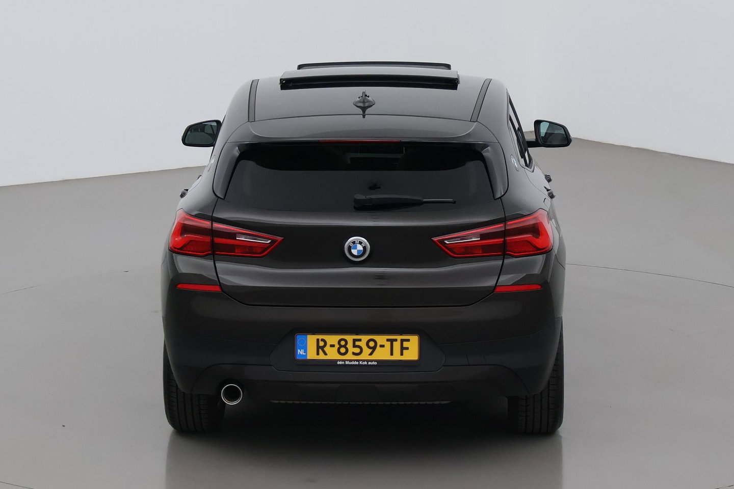 BMW X2 sDrive18i High Executive | Automaat | Panoramadak | Leder | harman/kardon | Stoelverwarming
