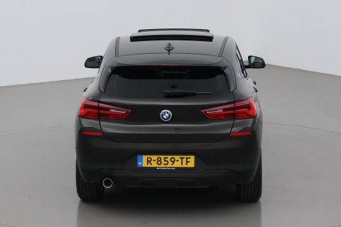 BMW X2 sDrive18i High Executive | Automaat | Panoramadak | Leder | harman/kardon | Stoelverwarming