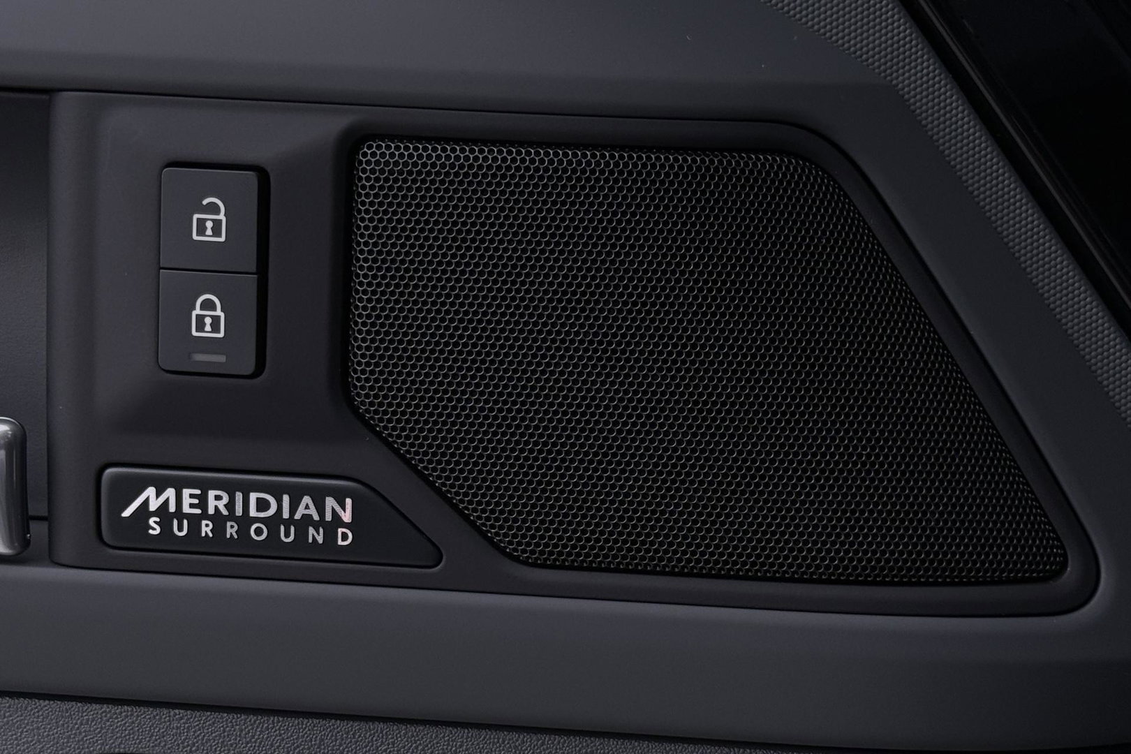 Land Rover Defender P300e 110 X-Dynamic HSE | FACELIFT | ClearSight | Meridian Surround | Head-Up | ACC | Panoramadak | Trekhaak