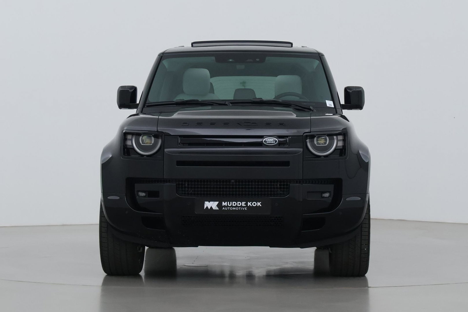 Land Rover Defender P300e 110 X-Dynamic HSE | FACELIFT | ClearSight | Meridian Surround | Head-Up | ACC | Panoramadak | Trekhaak