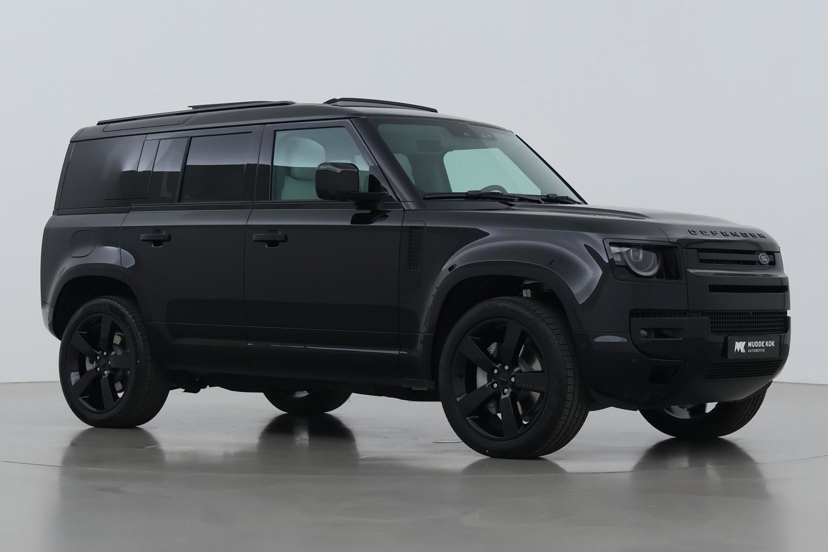 Land Rover Defender P300e 110 X-Dynamic HSE | FACELIFT | ClearSight | Meridian Surround | Head-Up | ACC | Panoramadak | Trekhaak
