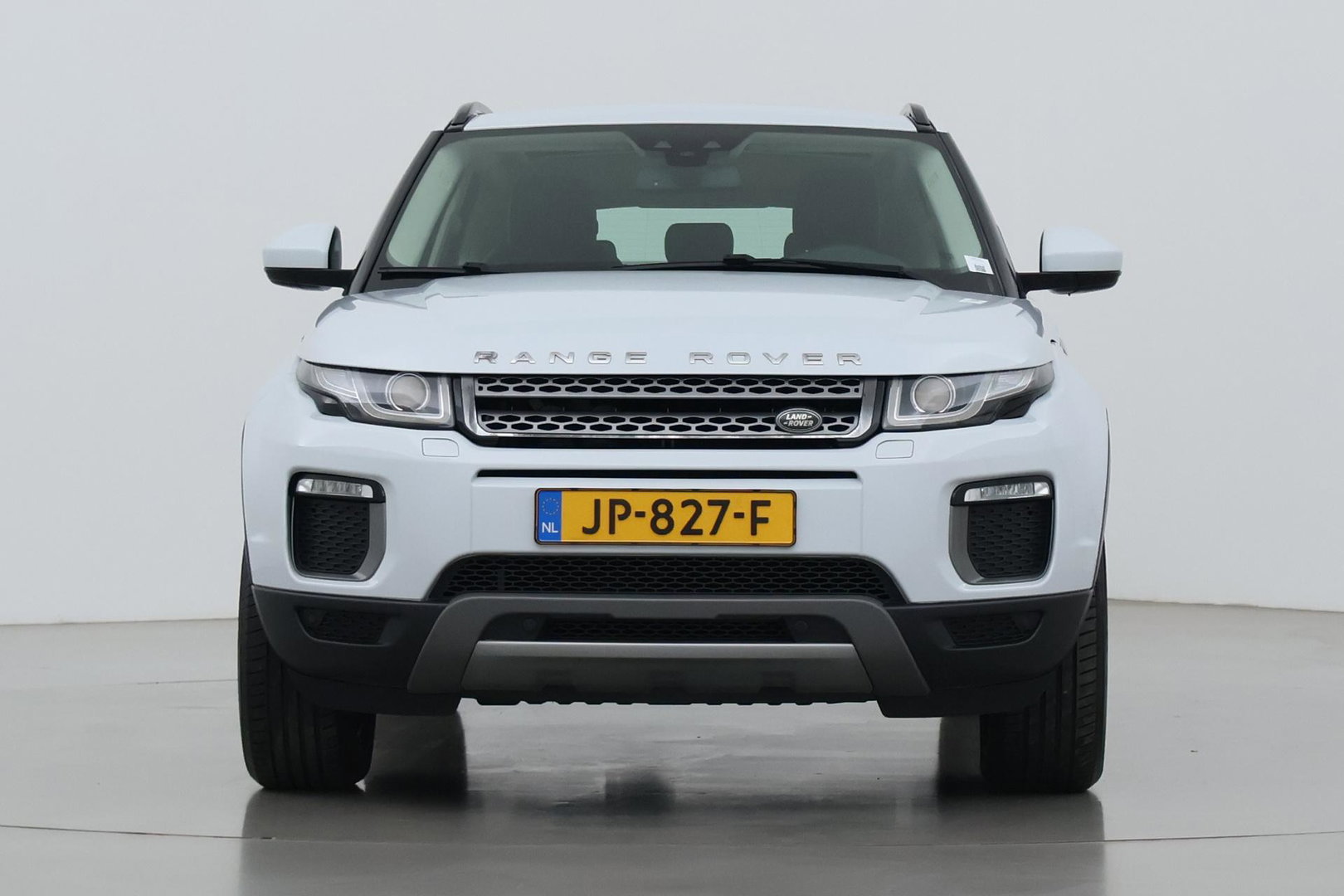 Land Rover Range Rover Evoque 2.0 eD4 SE Dynamic | Panoramadak | Camera | Stoel+Stuurverwarming | Keyless | Leder | 18 Inch