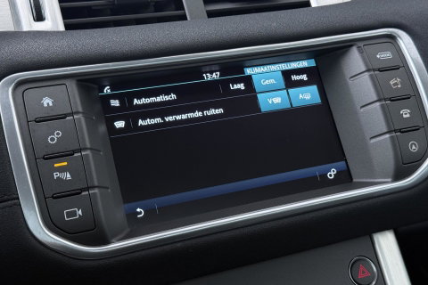 Land Rover Range Rover Evoque 2.0 eD4 SE Dynamic | Panoramadak | Camera | Stoel+Stuurverwarming | Keyless | Leder | 18 Inch