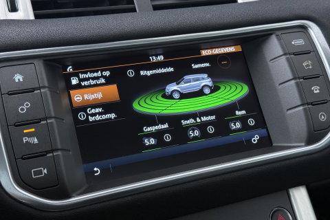 Land Rover Range Rover Evoque 2.0 eD4 SE Dynamic | Panoramadak | Camera | Stoel+Stuurverwarming | Keyless | Leder | 18 Inch
