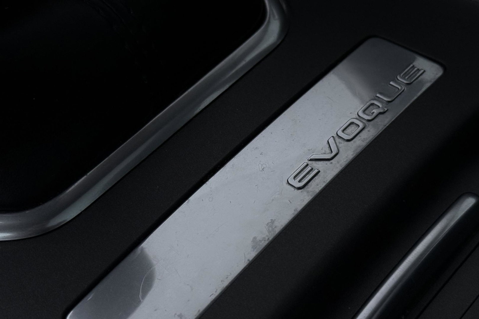 Land Rover Range Rover Evoque 2.0 eD4 SE Dynamic | Panoramadak | Camera | Stoel+Stuurverwarming | Keyless | Leder | 18 Inch