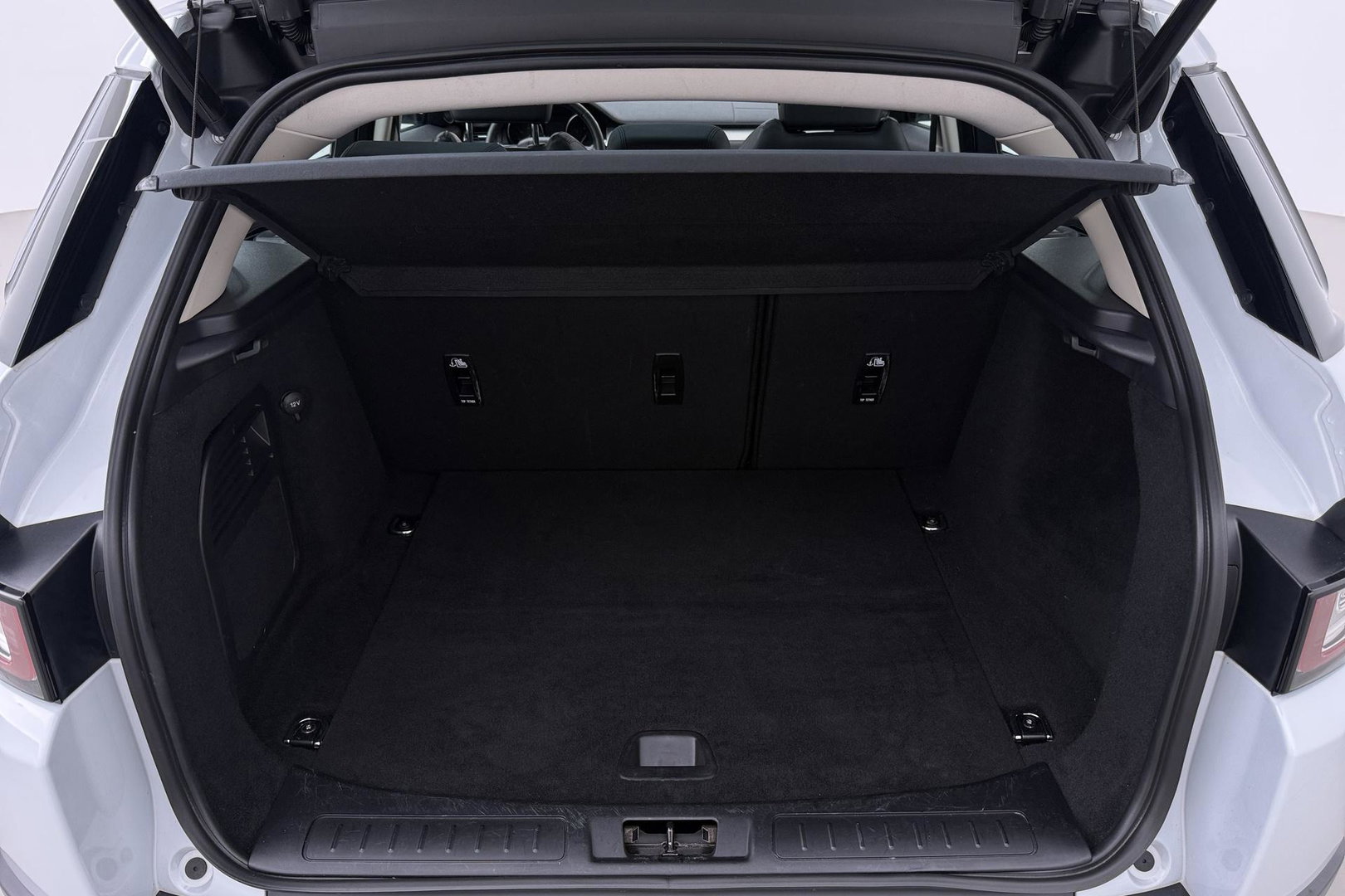 Land Rover Range Rover Evoque 2.0 eD4 SE Dynamic | Panoramadak | Camera | Stoel+Stuurverwarming | Keyless | Leder | 18 Inch