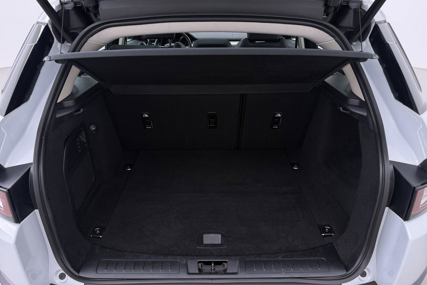 Land Rover Range Rover Evoque 2.0 eD4 SE Dynamic | Panoramadak | Camera | Stoel+Stuurverwarming | Keyless | Leder | 18 Inch