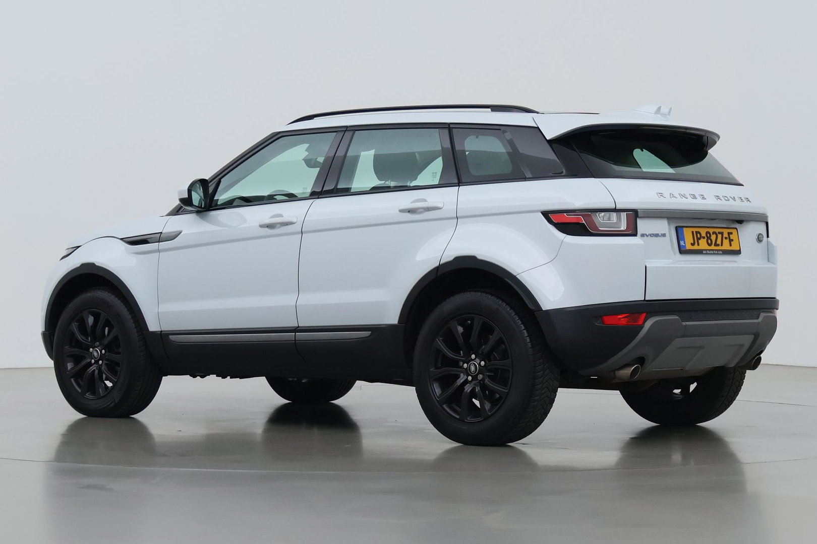 Land Rover Range Rover Evoque 2.0 eD4 SE Dynamic | Panoramadak | Camera | Stoel+Stuurverwarming | Keyless | Leder | 18 Inch