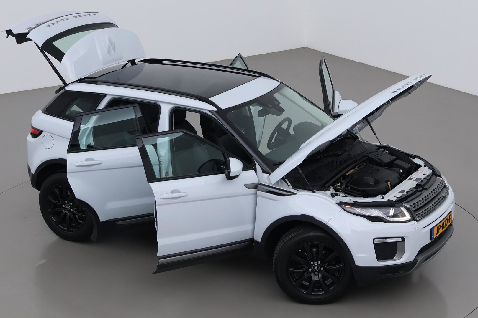 Land Rover Range Rover Evoque 2.0 eD4 SE Dynamic | Panoramadak | Camera | Stoel+Stuurverwarming | Keyless | Leder | 18 Inch