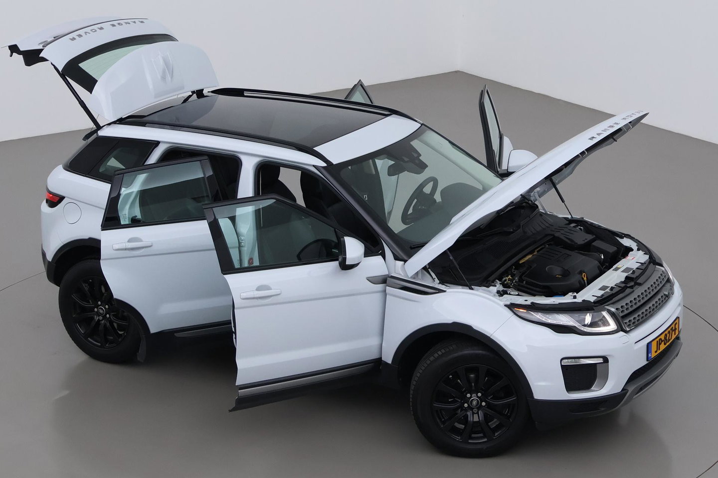 Land Rover Range Rover Evoque 2.0 eD4 SE Dynamic | Panoramadak | Camera | Stoel+Stuurverwarming | Keyless | Leder | 18 Inch
