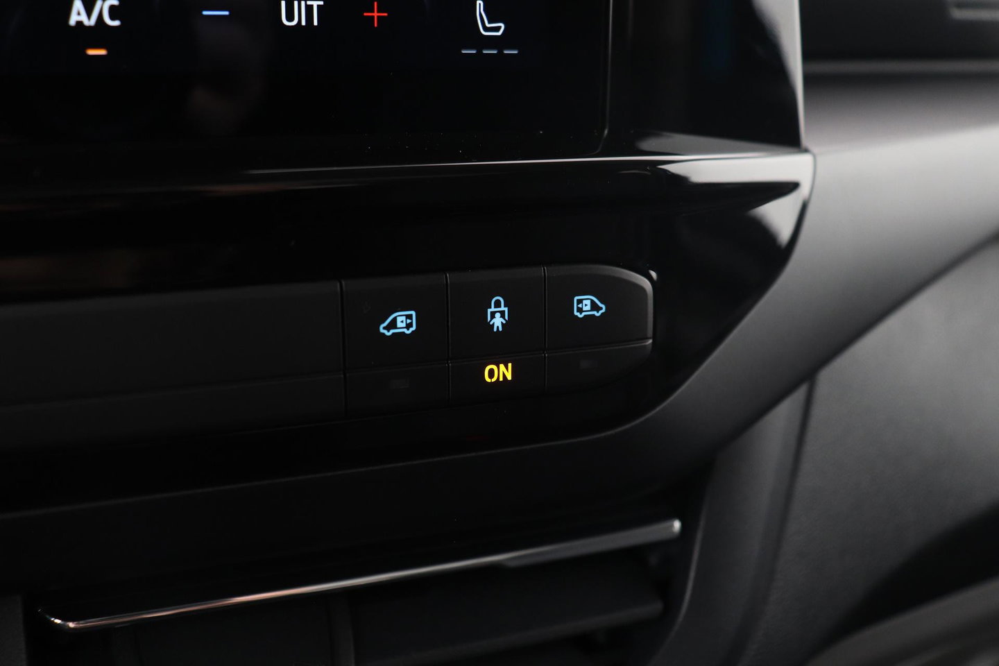 Ford Transit Custom Tourneo 340 2.5 PHEV L1H1 Titanium X | 8P | Panoramadak | ACC | Elektrische Schuifdeuren | Trekhaak | Bang&Olufsen