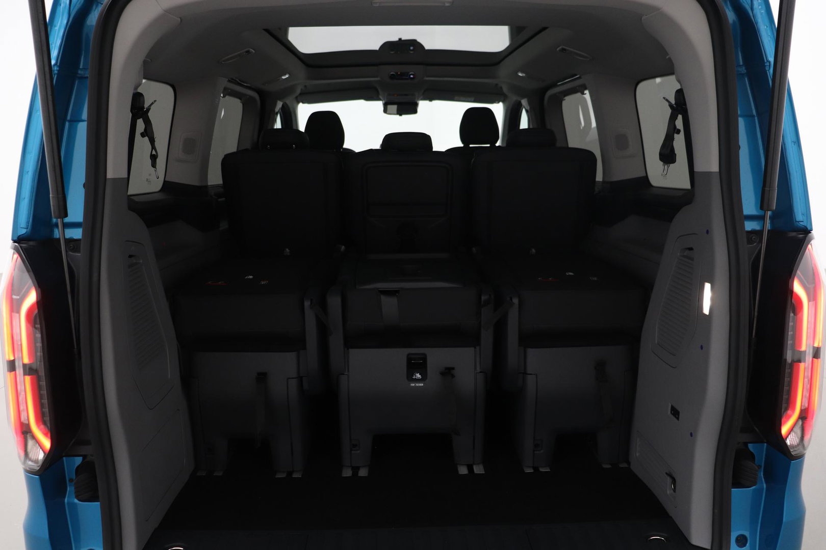 Ford Transit Custom Tourneo 340 2.5 PHEV L1H1 Titanium X | 8P | Panoramadak | ACC | Elektrische Schuifdeuren | Trekhaak | Bang&Olufsen