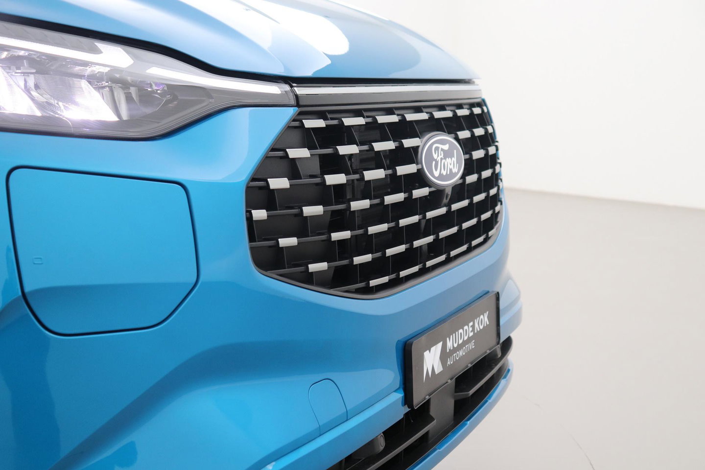 Ford Transit Custom Tourneo 340 2.5 PHEV L1H1 Titanium X | 8P | Panoramadak | ACC | Elektrische Schuifdeuren | Trekhaak | Bang&Olufsen