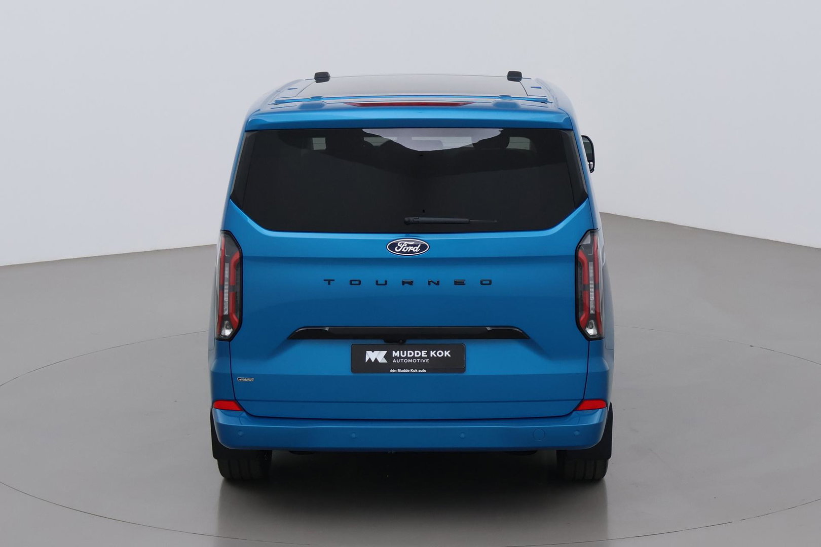 Ford Transit Custom Tourneo 340 2.5 PHEV L1H1 Titanium X | 8P | Panoramadak | ACC | Elektrische Schuifdeuren | Trekhaak | Bang&Olufsen