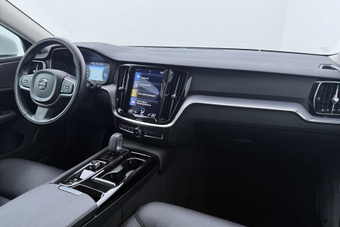 Volvo V60 T6 Recharge Inscription | Trekhaak | Stoel+Stuurverwarming | Camera | Keyless | 18 Inch
