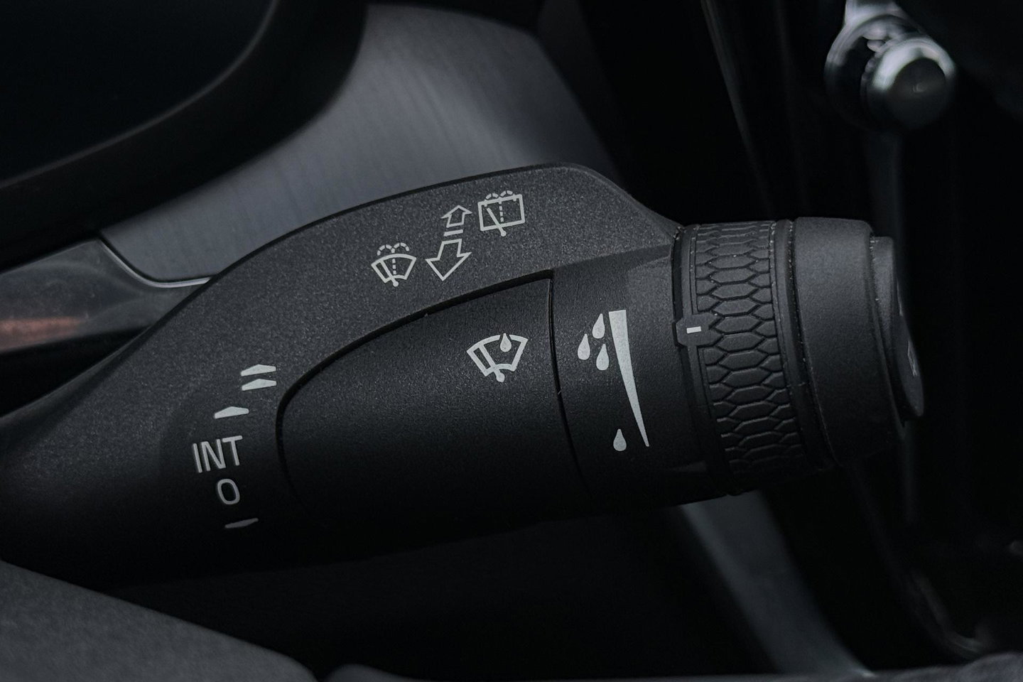 Volvo V60 T6 Recharge Inscription | Trekhaak | Stoel+Stuurverwarming | Camera | Keyless | 18 Inch